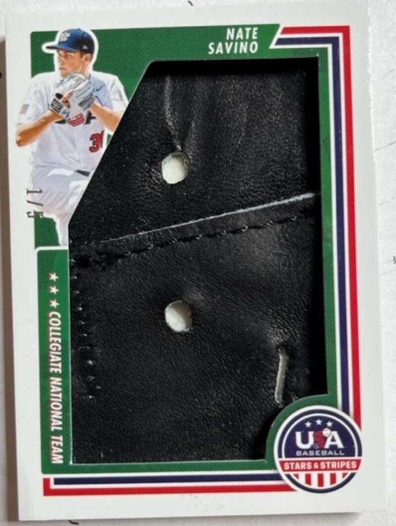 2022 Panini Stars and Stripes Jumbo Fielding Glove