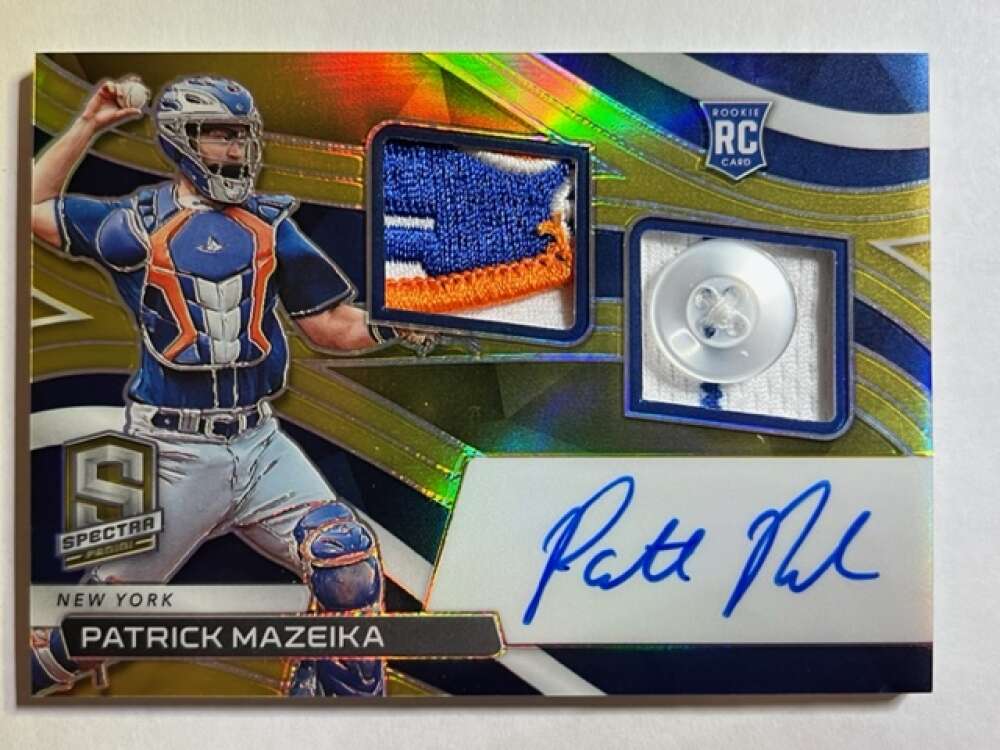 2022 Panini Chronicles Rookie Dual Jersey Autographs Gold