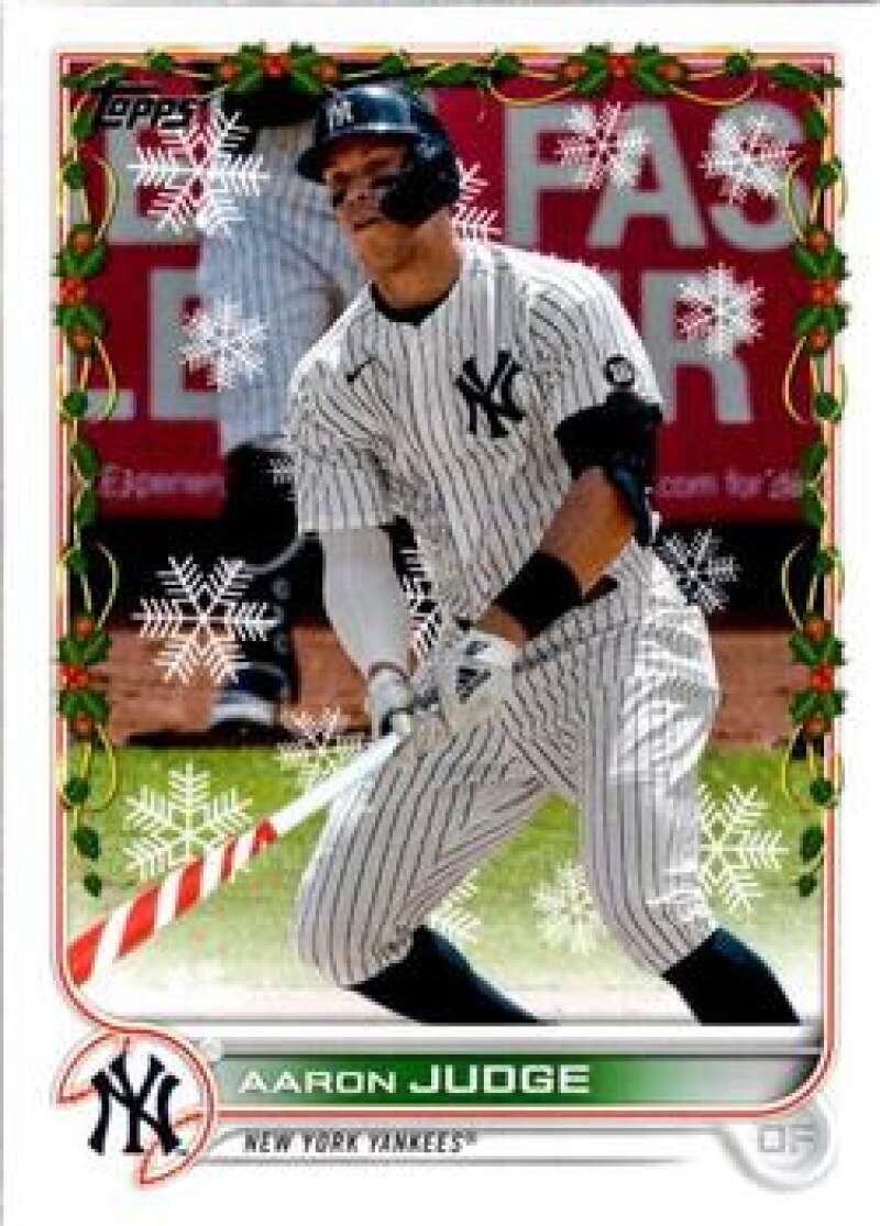 2022 Topps Holiday Short Print Variation