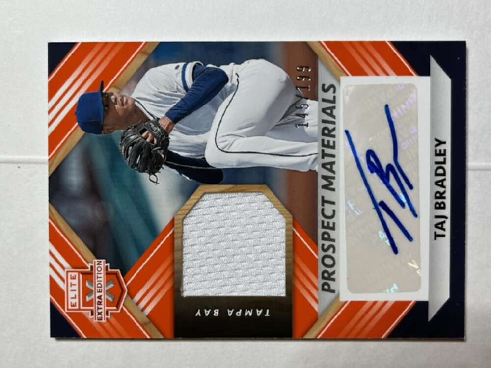 2022 Panini Elite Extra Edition Prospect Materials Signatures Orange