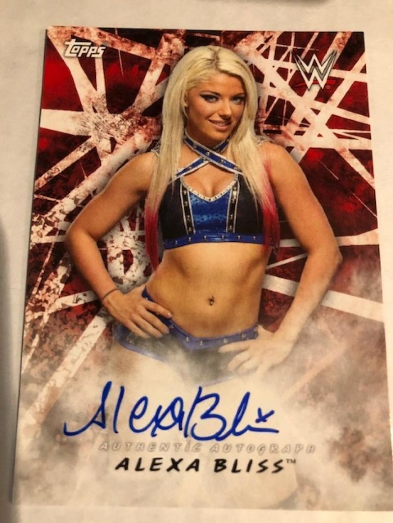 2018 Topps Road to WrestleMania Autographs